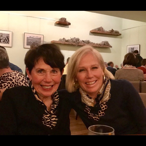 Meet your Posher, Pierrette - Picture 1 of 1